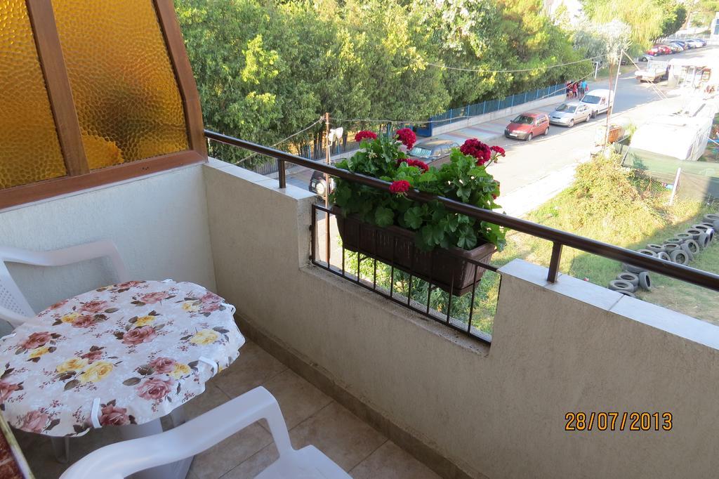 Hotel Strinava Primorsko Esterno foto